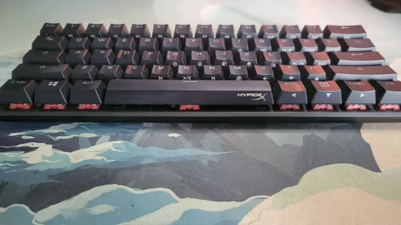 Teclado mecánico HyperX Alloy Origins 60 - 1
