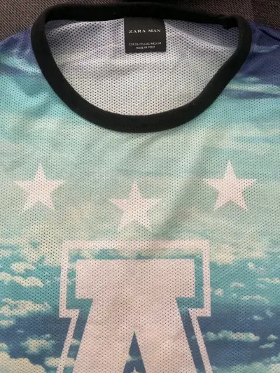 Polera estampada estilo cielo - miniatura 2
