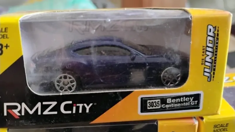 Autos a Escala 1:64 Colección - 4