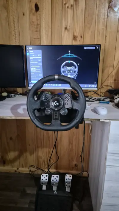 Volante Logitech G923 para simulación - miniatura 3