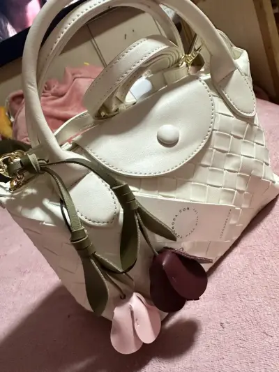 Cartera blanca nueva - miniatura 3
