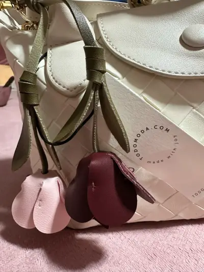 Cartera blanca nueva - miniatura 4