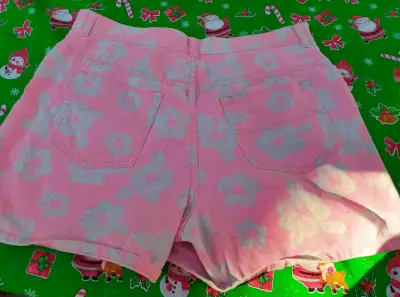 Shorts rosados con flores - miniatura 1
