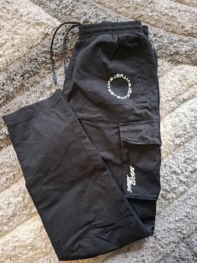 Pantalones de hombre negros talla M - miniatura 2