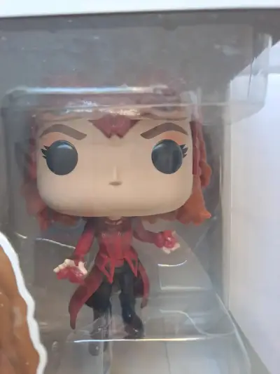 Figura Funko Pop Scarlet Witch - miniatura 6