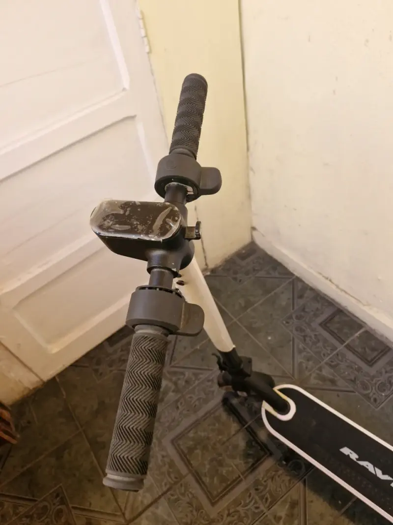 Scooter eléctrico Rave negro - 4