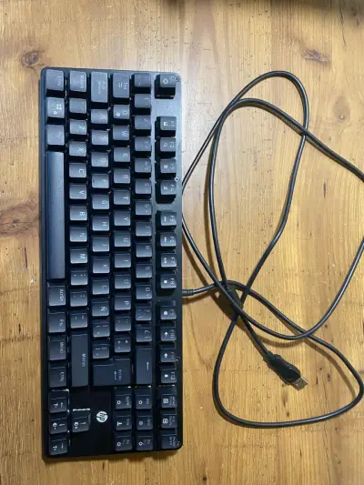 Teclado mecánico RGB para PC - miniatura 6