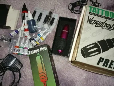 Kit de máquina de tatuaje con tintas - miniatura 1