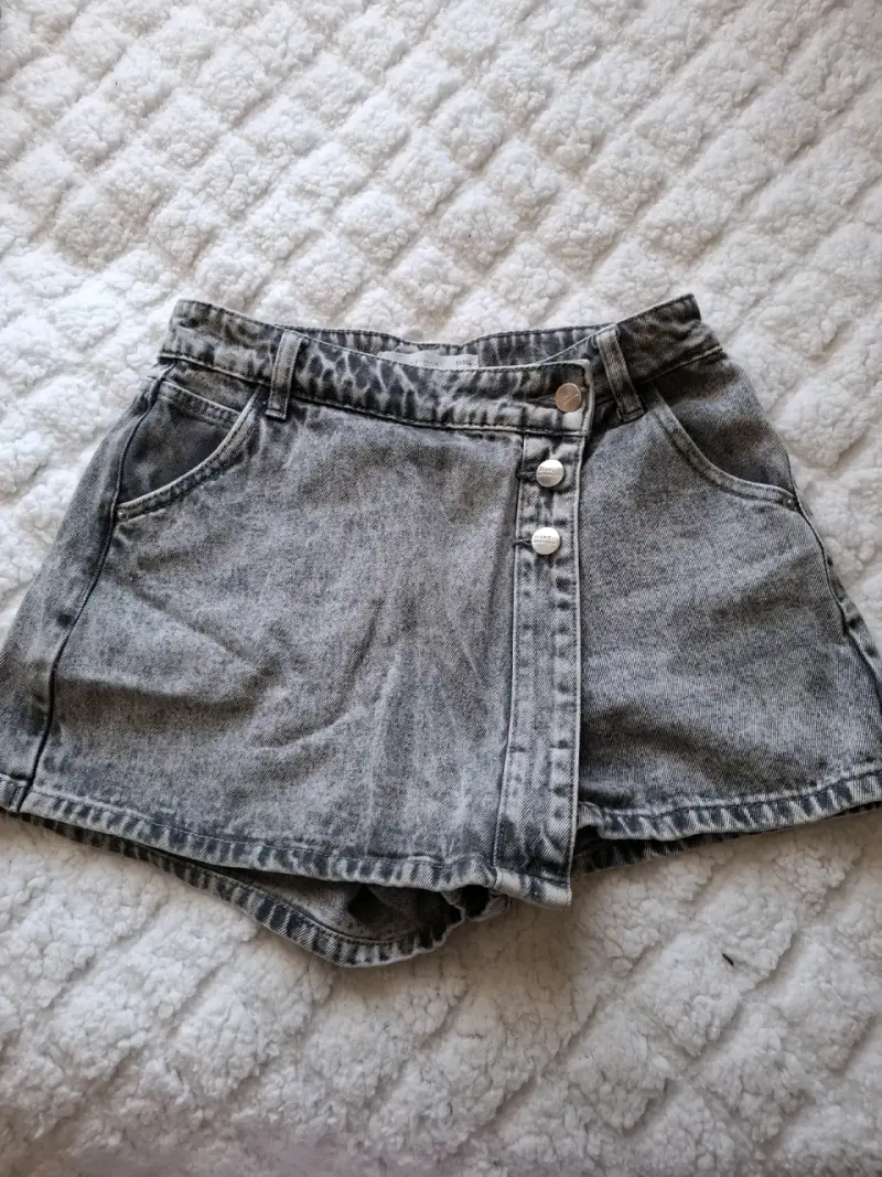 Shorts de mezclilla gris - 1