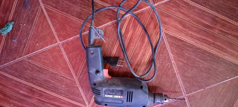 Taladro Black & Decker 400W - 2