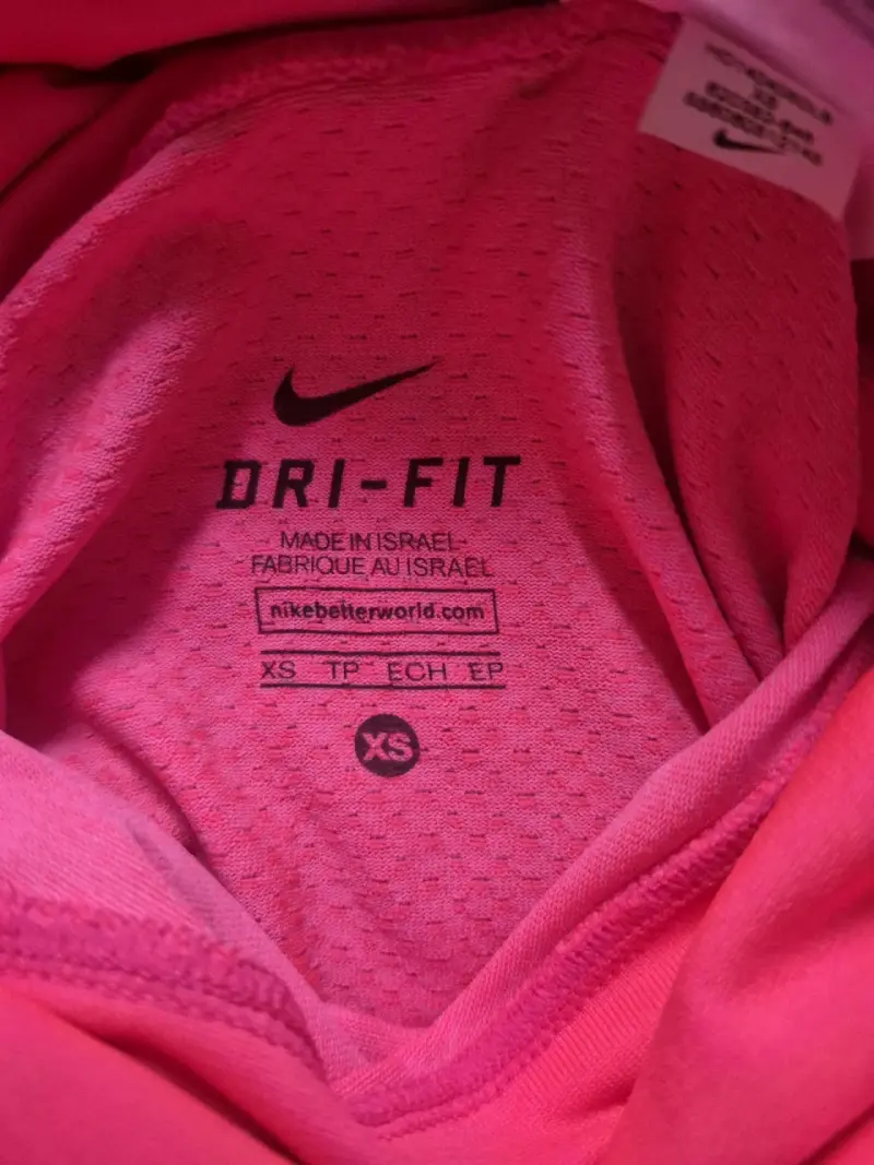 Polerón deportivo rosado Nike - 2
