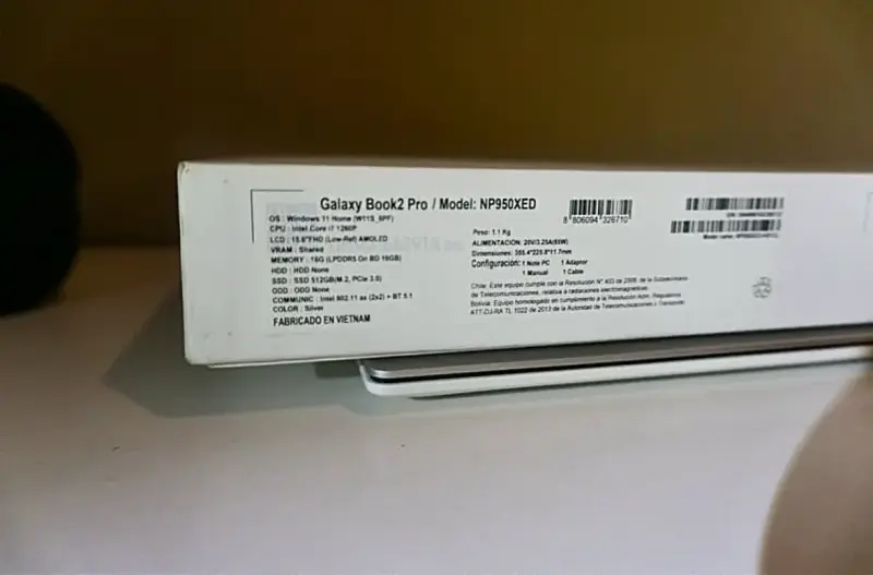 Samsung Galaxy Book2 Pro 15.6" AMOLED + Caja - 6