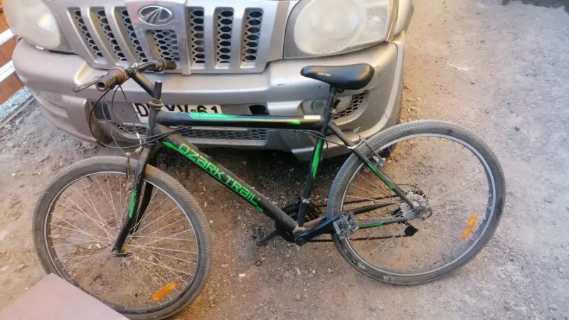 Bicicleta Ozark Trail negra