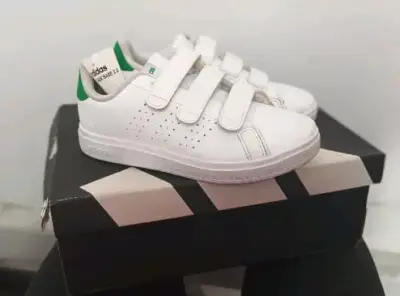 Zapatillas blancas infantiles Adidas - miniatura 1