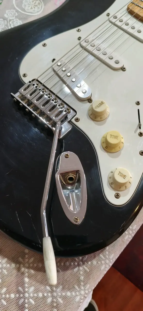 Guitarra Electrica Fender Squier Strat - 3