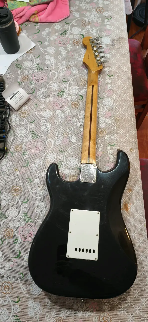 Guitarra Electrica Fender Squier Strat - 6