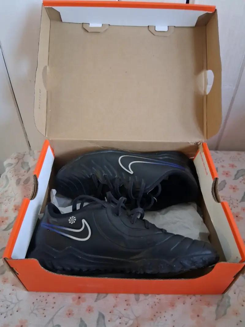 Zapatillas deportivas negras - 1
