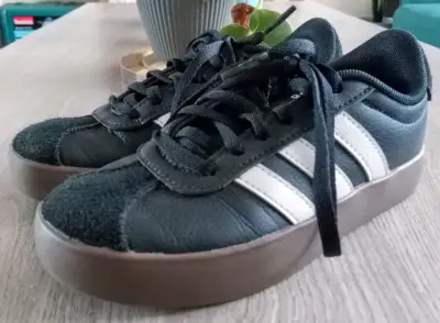 Zapatillas Adidas niño (un uso) - miniatura 4