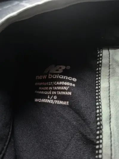 Chaqueta deportiva negra con cierre - miniatura 3