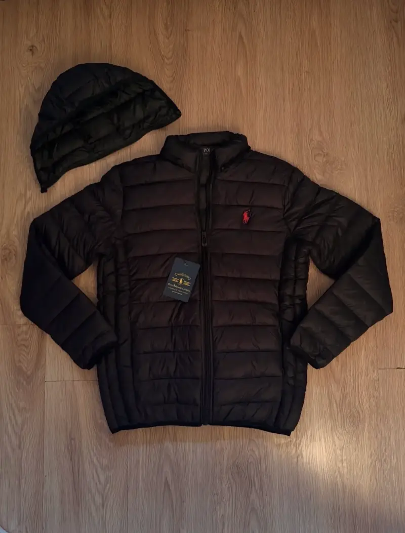 Parka negra con gorro desmontable - 1