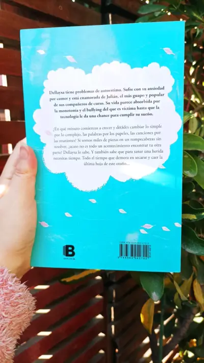 Libro 'Hoja de otoño' firmado - miniatura 2