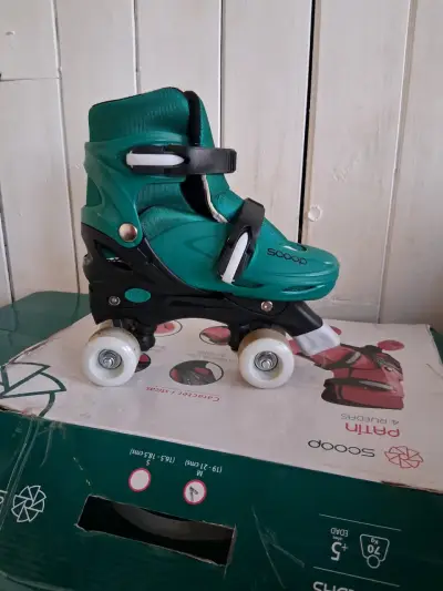 Patines de 4 ruedas ajustables - miniatura 2