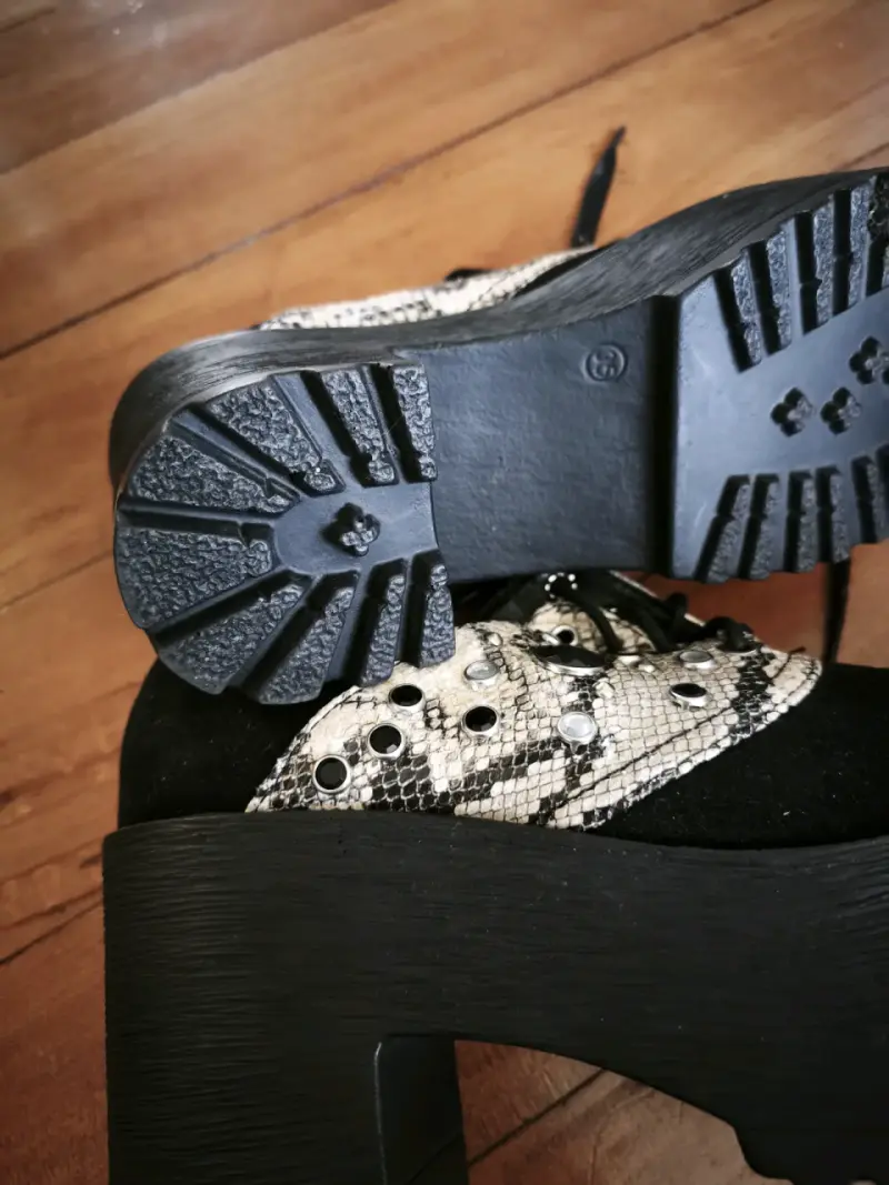 Zapatos negros con plataforma - 4
