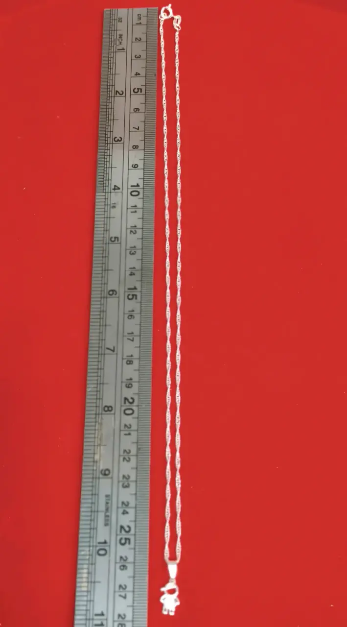 Collar colgante de figura plateada - 3
