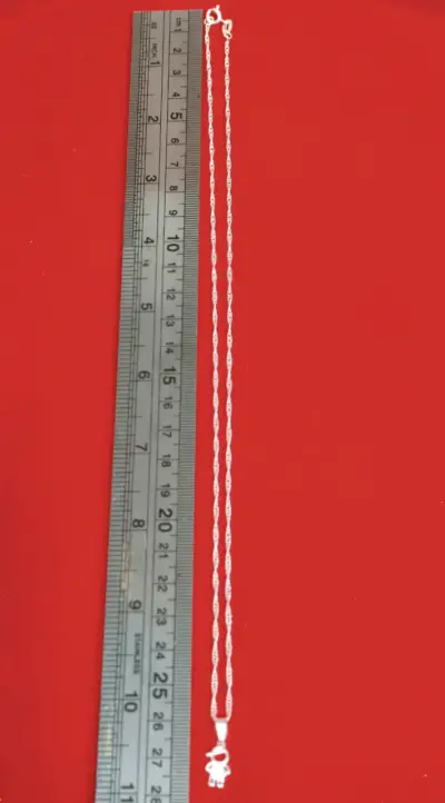 Collar colgante de figura plateada - miniatura 3