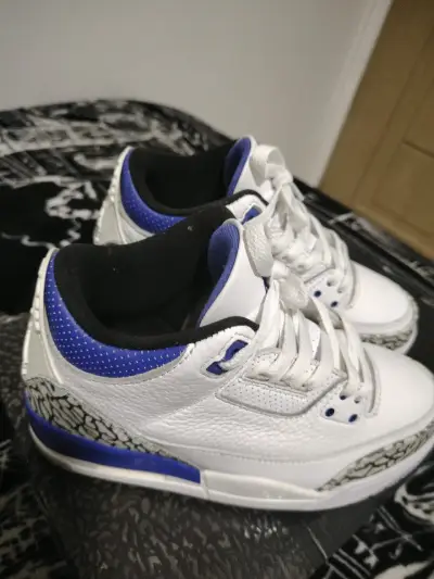 Zapatillas Jordan grises y moradas - miniatura 3