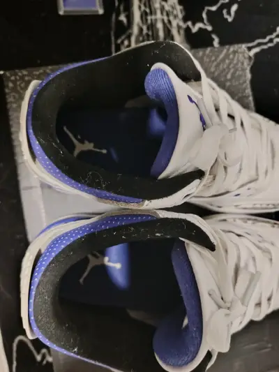 Zapatillas Jordan grises y moradas - miniatura 5