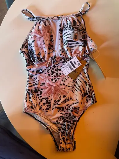 Traje de baño estampado animal wild - miniatura 2