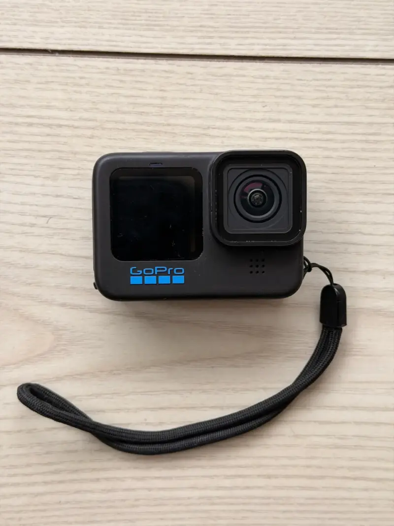 GoPro 11  Black + Accesorios - 2