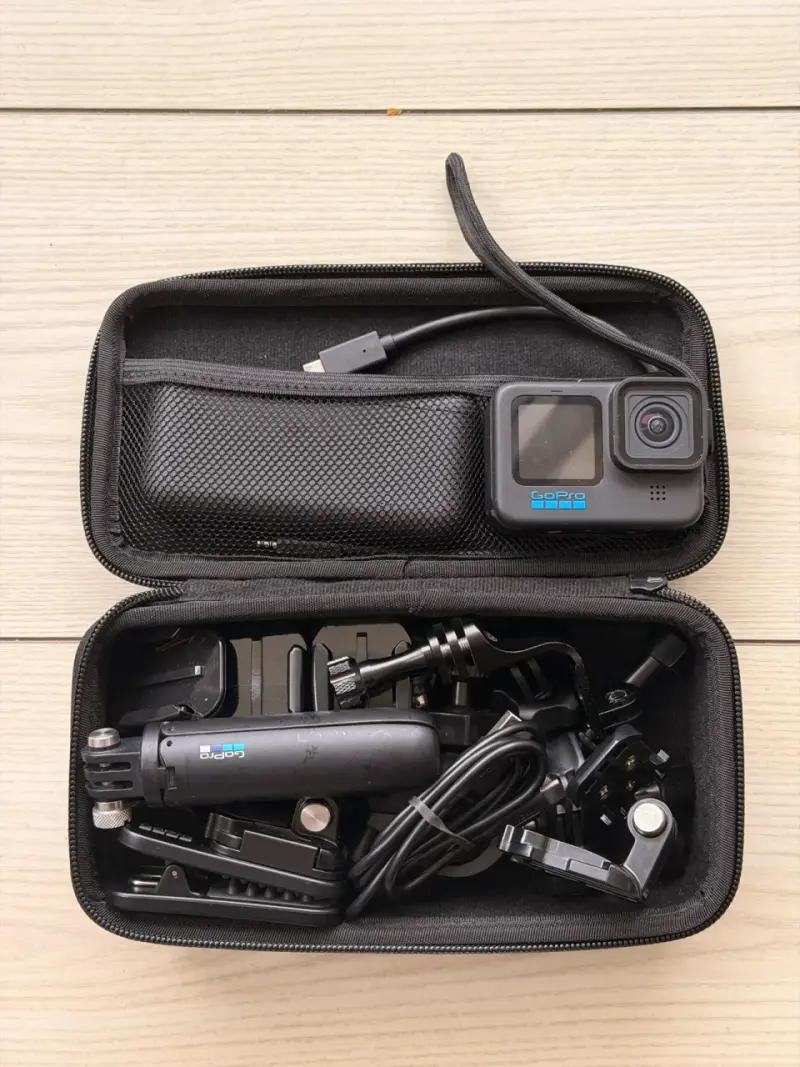 GoPro 11  Black + Accesorios - 3