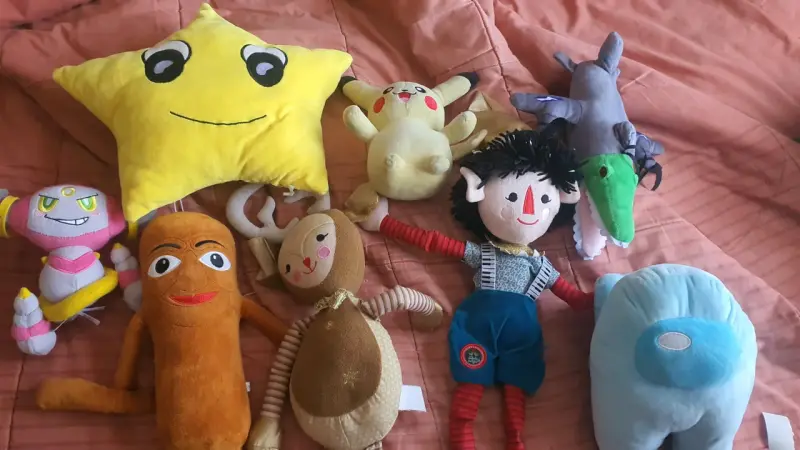 Set de peluches variados