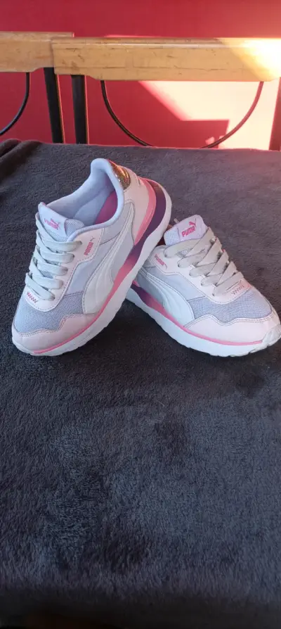 Zapatillas puma niña blancas y rosas - miniatura 2