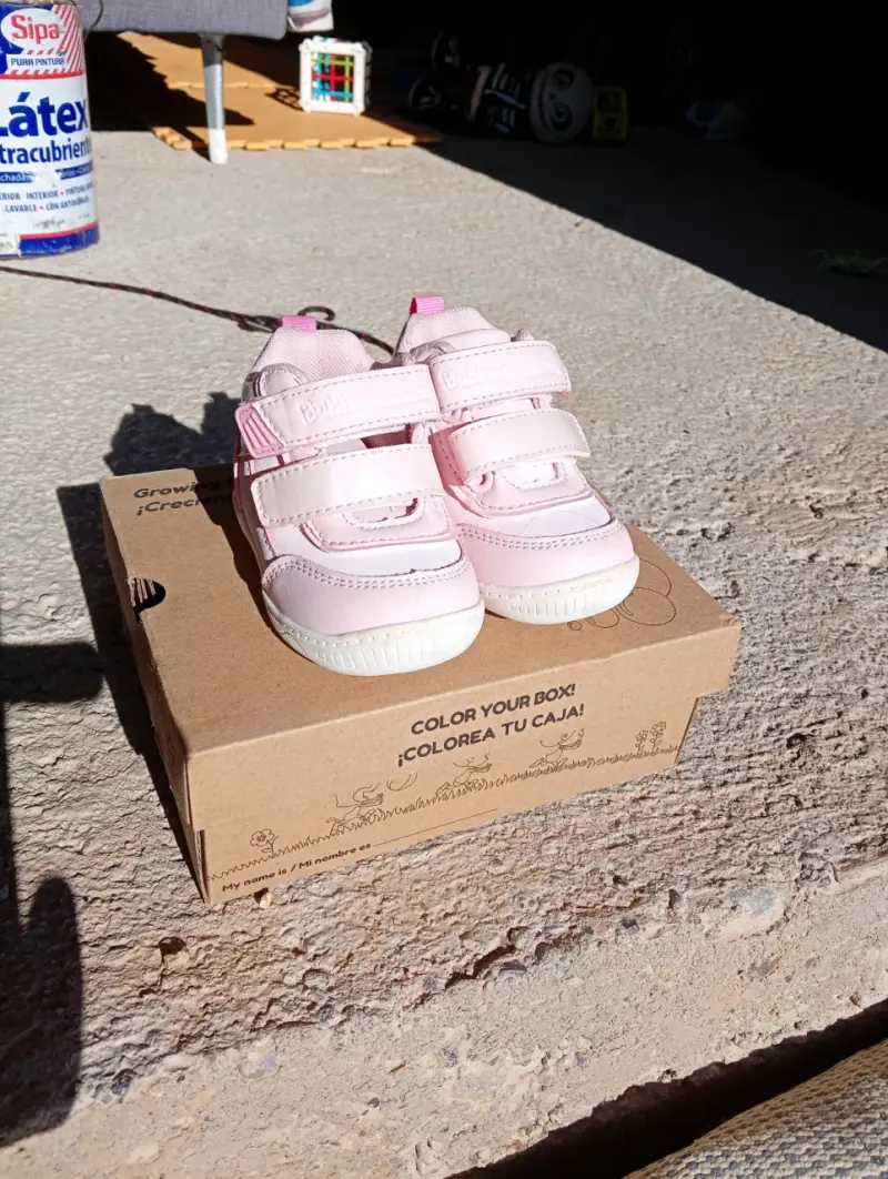 Zapatillas rosadas de bebé - 1