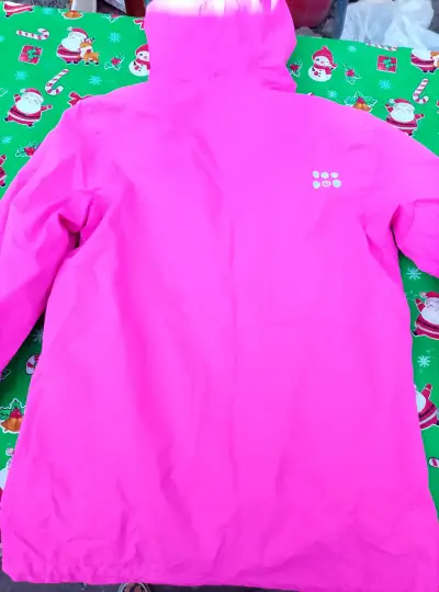 Chaqueta impermeable rosada - miniatura 3