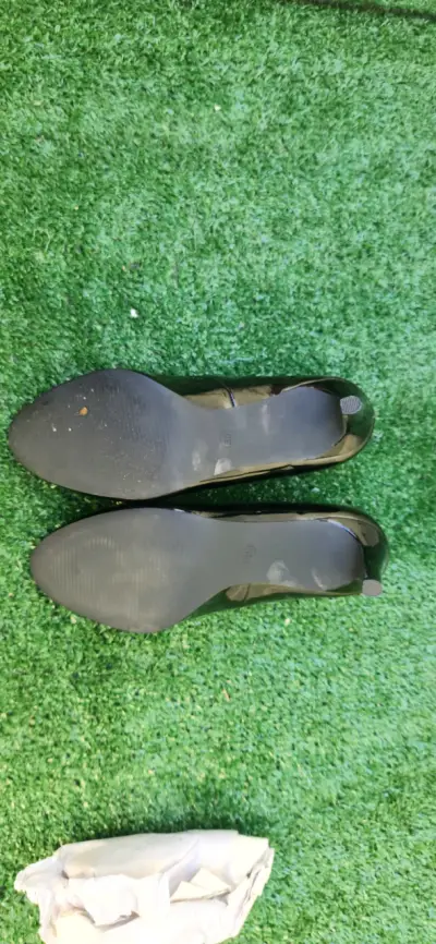 Zapatos de taco alto negros - miniatura 3