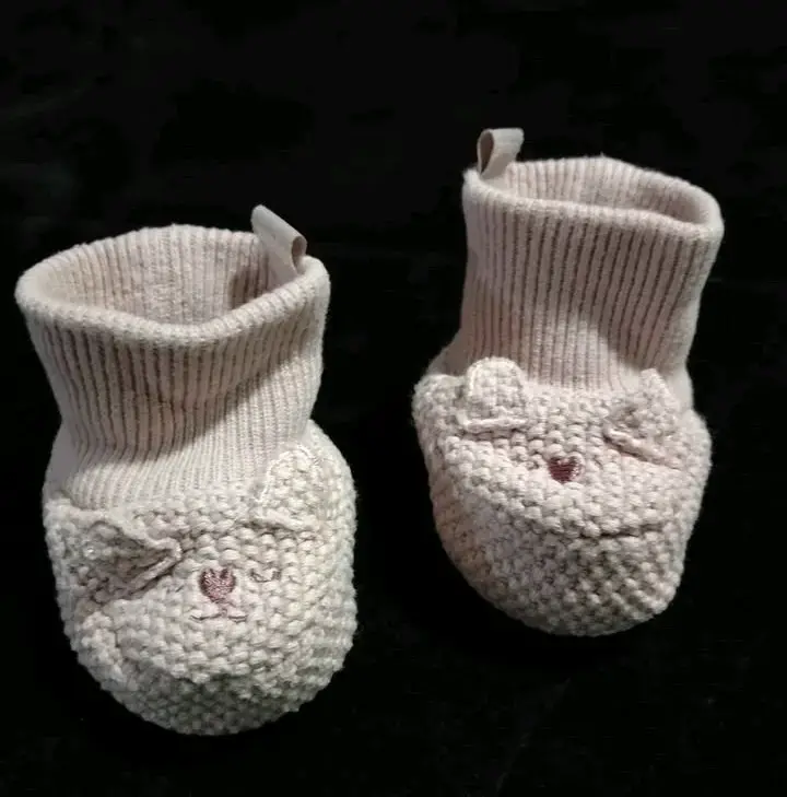 Botines tejido beige para bebé
