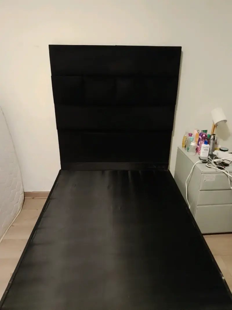 Cama individual negra - 1