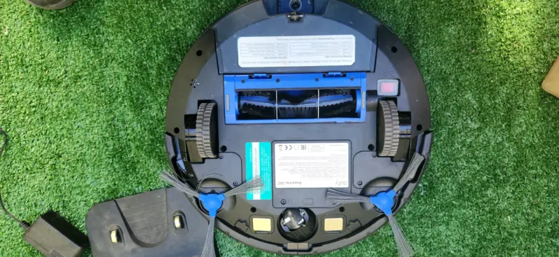 Aspiradora robot Eufy con base - 2