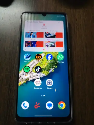 Smartphone con aplicaciones - miniatura 1