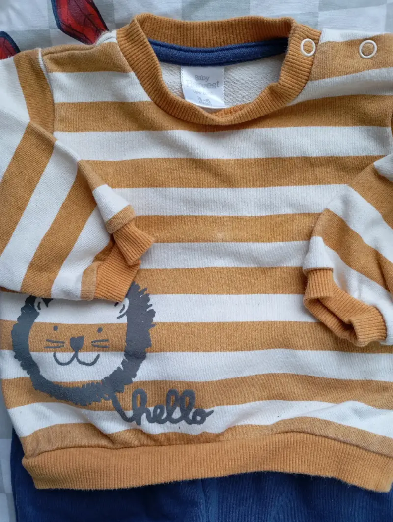 Conjunto de bebé a rayas - 2