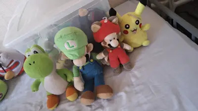 Peluches de personajes famosos - miniatura 1