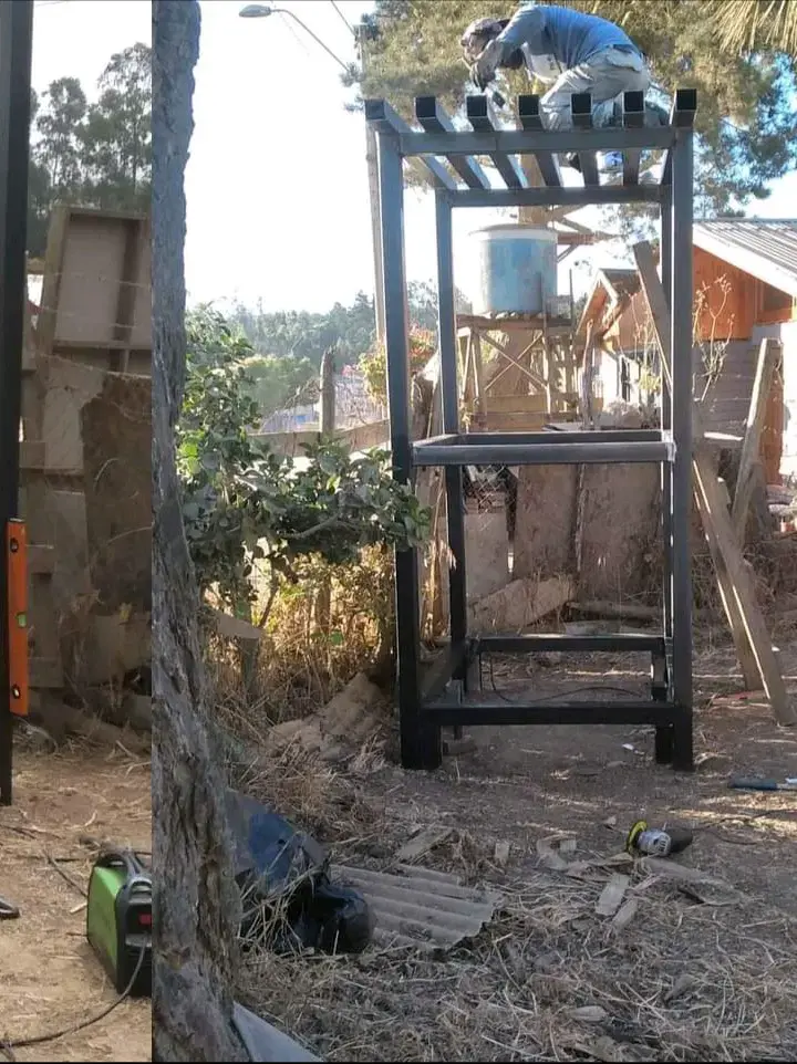 Torre de agua con estanque IBC - 2
