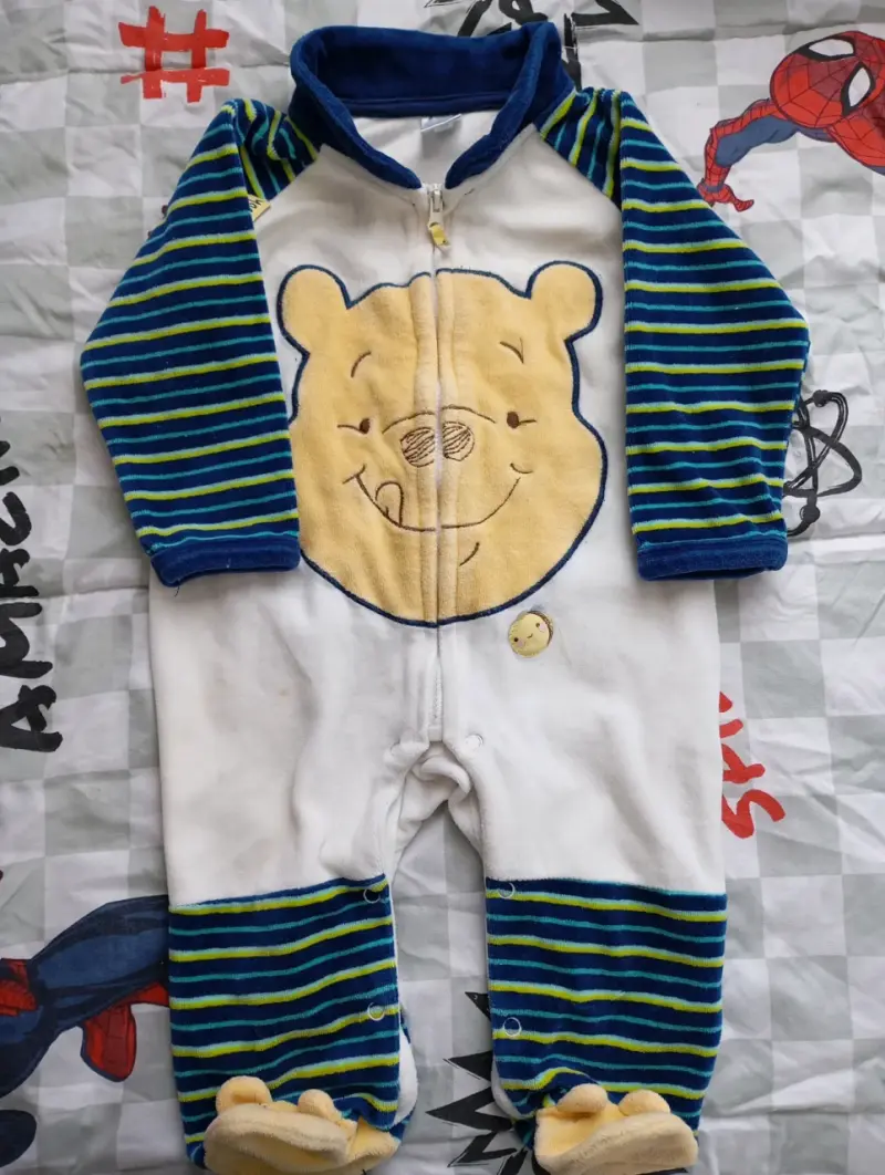 Pijama de bebé con diseño de osito - 1