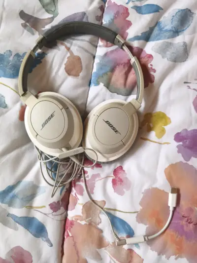 Audífonos Bose con cable - miniatura 1