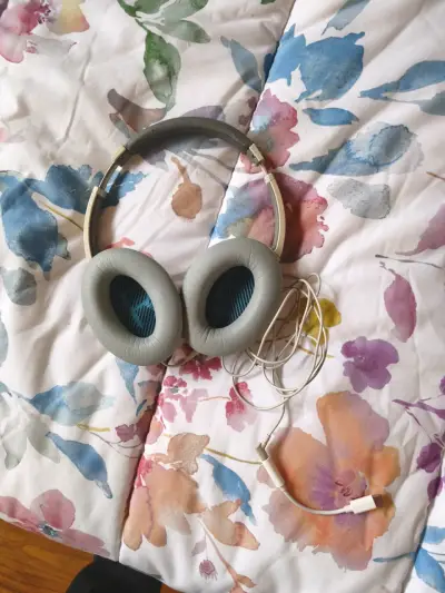 Audífonos Bose con cable - miniatura 2