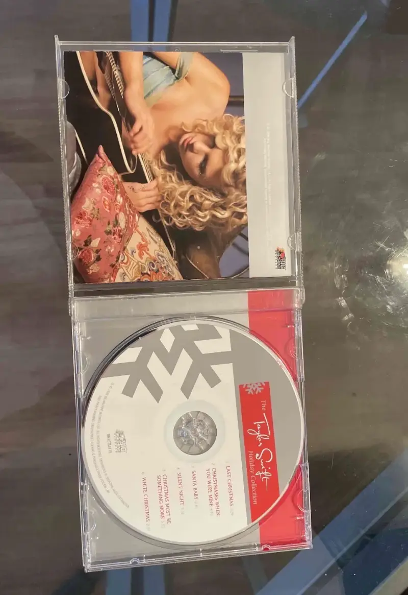 CD Taylor Swift Holiday Collection - 3